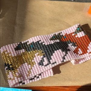 Seed bead running horse bracelet